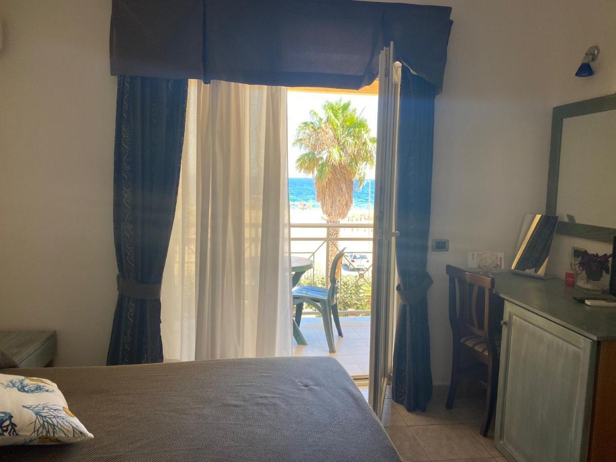 Hotel La Villa Corigliano Calabro Extérieur photo