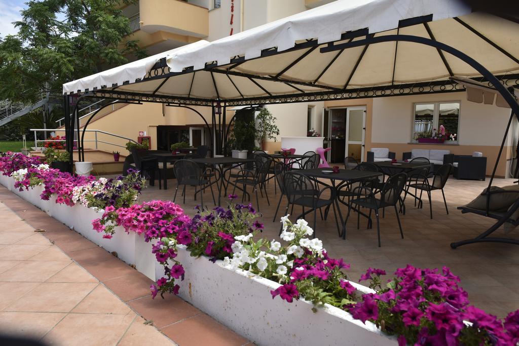 Hotel La Villa Corigliano Calabro Extérieur photo