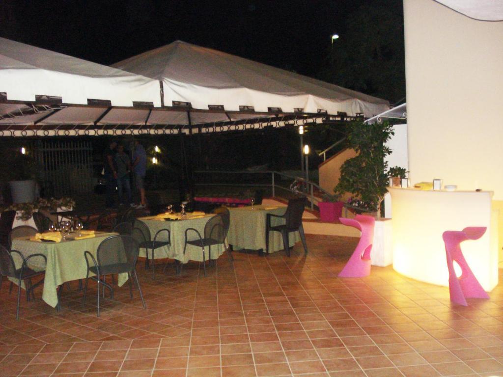 Hotel La Villa Corigliano Calabro Extérieur photo